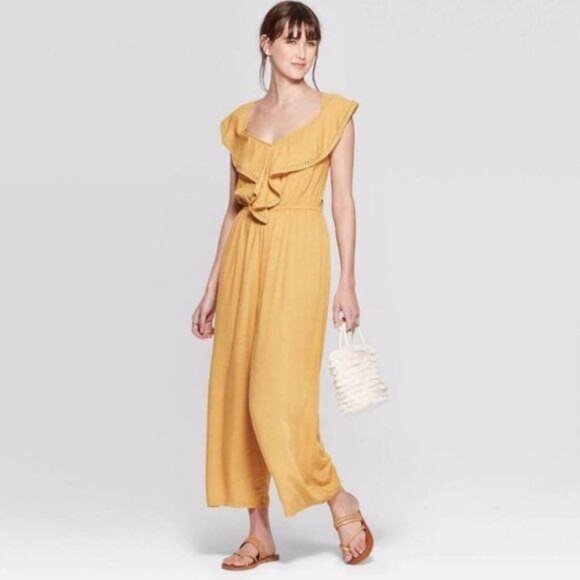 NEW Xhilaration Yellow Jumpsuit Size Small - Picture 1 of 4